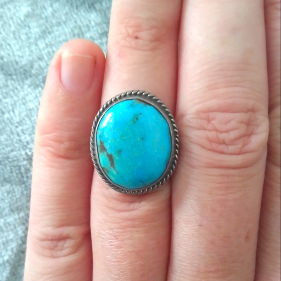 SOLD Vintage Turquoise Ring - Picture 3 of 3